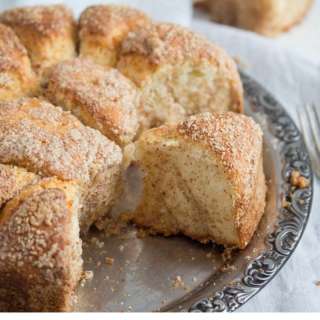 Pull-Apart Yeast Cake