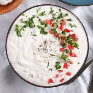 Garlic Sour Cream Sauce