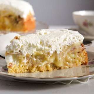German Apple Cream Cake