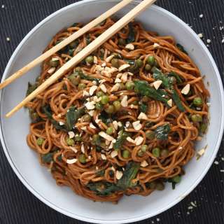 Spinach Peanut Butter Noodles