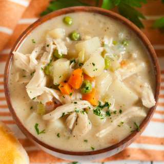 Instant Pot Chicken Pot Pie Soup Recipe