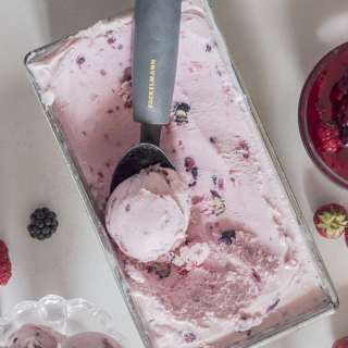 Homemade Berry Frozen Yogurt