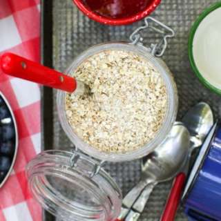 Homemade Instant Maple Oatmeal with Ground Chia Seed