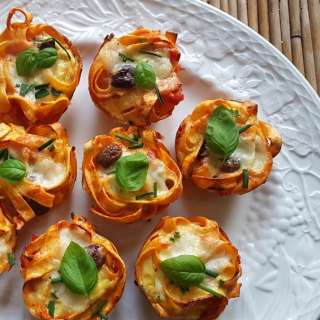 Tagliatelle pasta muffin nests