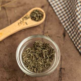 How to Dry Thyme