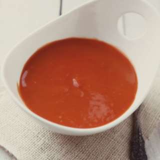 Roasted Red Pepper Soup with Parsley and Cream