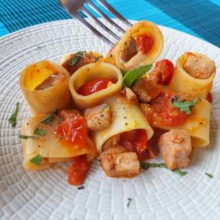 Paccheri with Fresh Tuna Ragu: Recipe from Sicily