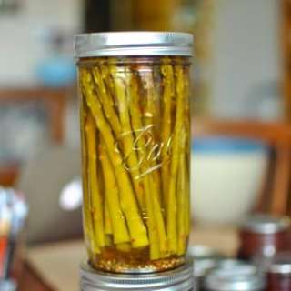 Spicy Pickled Asparagus