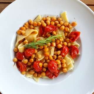 Lagane with chickpeas from Basilicata and Calabria