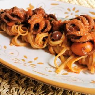 Linguine with Baby Octopus alla Luciana; Recipe from Naples