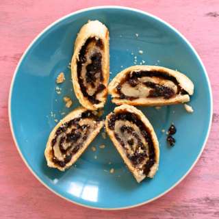 Currants Roll