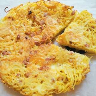 Spaghetti frittata from Naples.