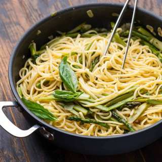 Lemon Asparagus Pasta