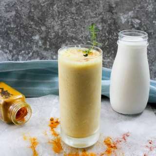 Turmeric Smoothie with Kefir (Golden Milk)