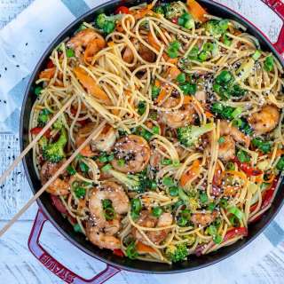 Easy Shrimp Stir Fry Noodles