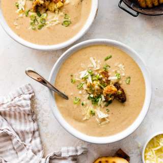 Easy Creamy Cauliflower Soup Recipe