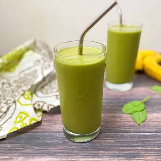 Mango Spinach Smoothie [that doesn't taste green]