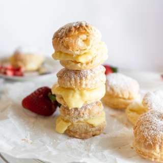 Italian Cream Filled Pastry Recipe