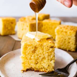 Best Sweet Cornbread Recipe