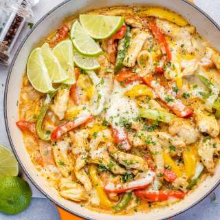 Easy Creamy Chicken Skillet Fajita Recipe with Cheesy Sauce