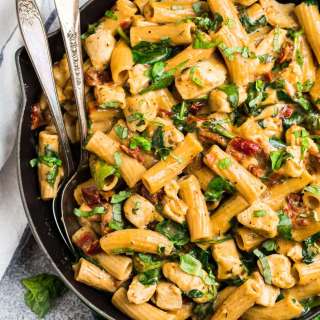 Tuscan Chicken Mac and Cheese