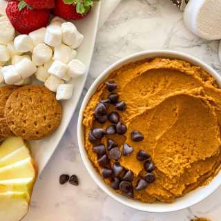 Pumpkin Spice Hummus [Tastes Like Pumpkin Pie!]