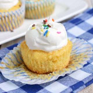 Skinny Pineapple Cupcakes