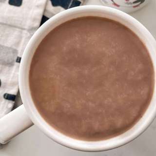 Low Calorie Hot Chocolate [Just 80 Calories]
