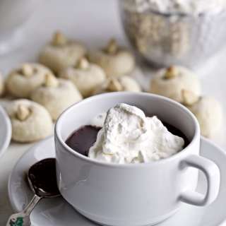 Thick Italian Hot Chocolate (Cioccolata Calda)