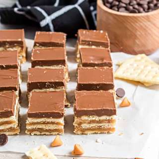Caramel Cracker Bars