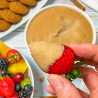 Gingerbread Vegan Cheesecake Dip