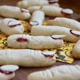 Witches' Fingers - Scary Halloween Cookies