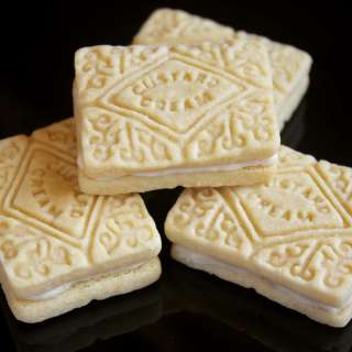 Homemade Custard Creams (How to Woo a Brit)