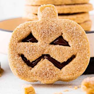 Jack-O'-Lantern Halloween Cookies