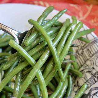 Green Bean Salad (Easy Italian Recipe - Served Cold or Hot)
