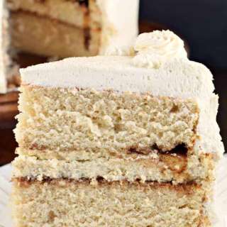 Cinnamon Roll Cheesecake Cake Recipe
