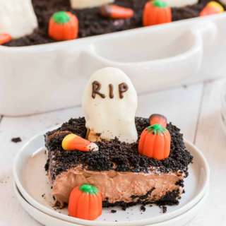 Halloween Dirt Cake