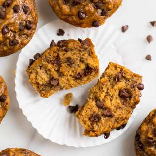 Healthy Banana Chocolate Chip Muffins