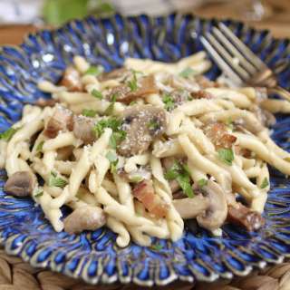 Strozzapreti with Mushrooms