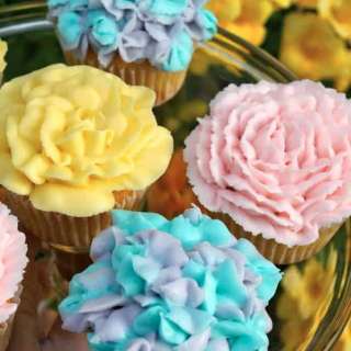 Flower Cupcakes: Decorate to Celebrate!