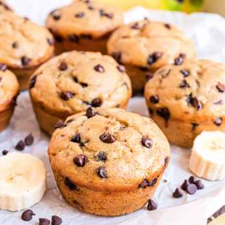 Healthy Banana Chocolate Chip Muffins