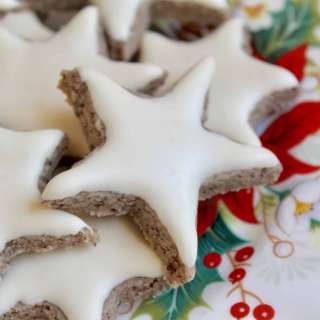 Zimtsterne: German Cinnamon Stars