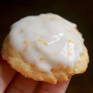 Lemon Ricotta Cookies (Biscotti alla Ricotta Morbidi)