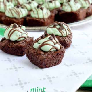 Mint Chocolate Chip Brownie Bites
