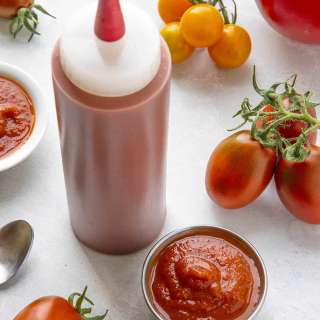Homemade Ketchup Recipe (+ Spicy Ketchup!)