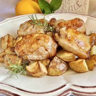 Air Fryer Chicken Thighs, Crispy and Juicy - Made with Potatoes