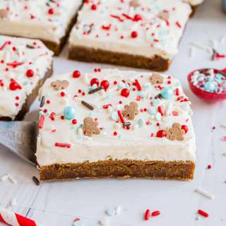 Gingerbread Cookie Bars