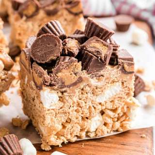 Fluffernutter Krispie Treats