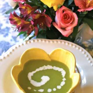 Light and Tasty Pea Soup