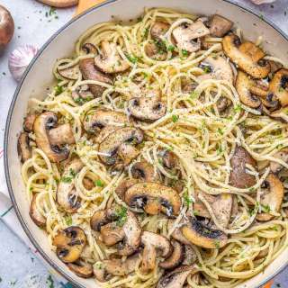 Easy Mushroom Garlic Spaghetti